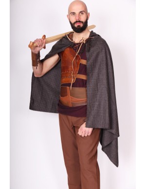 Capa medieval con capucha