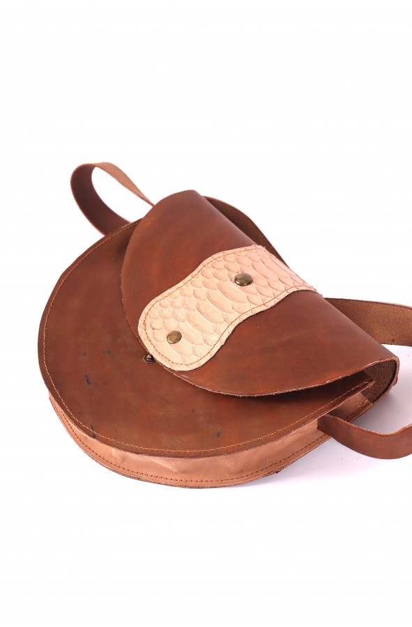 Bolso medieval cuero artesano