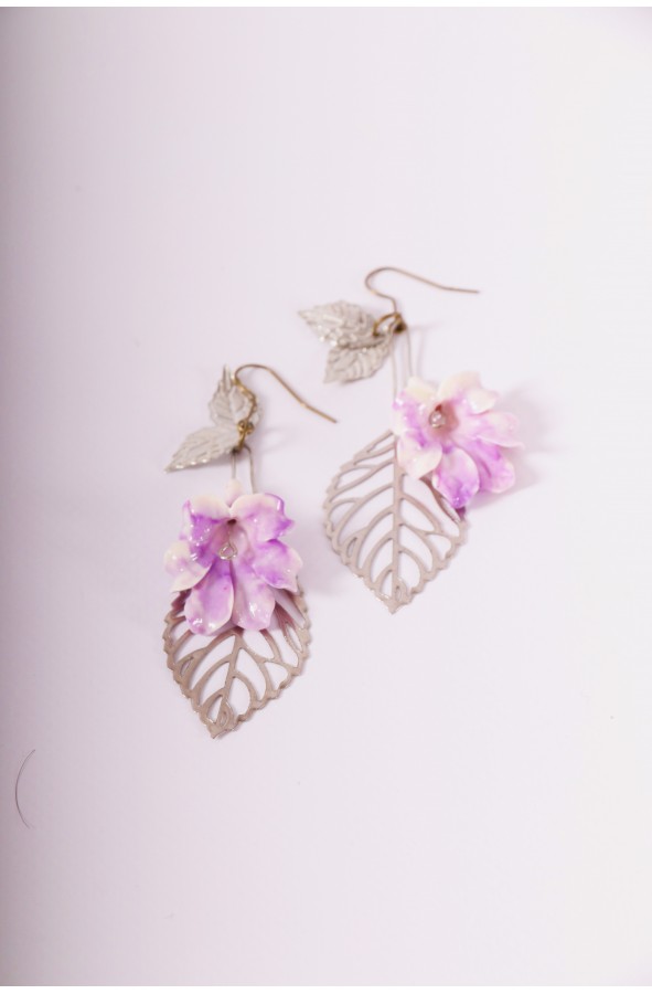 Medieval leaf earrings