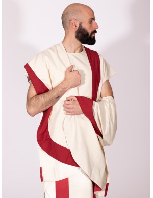 Traje senador romano con capa