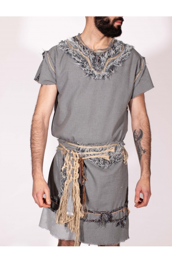 Traje celta gris con tejido vegano de...