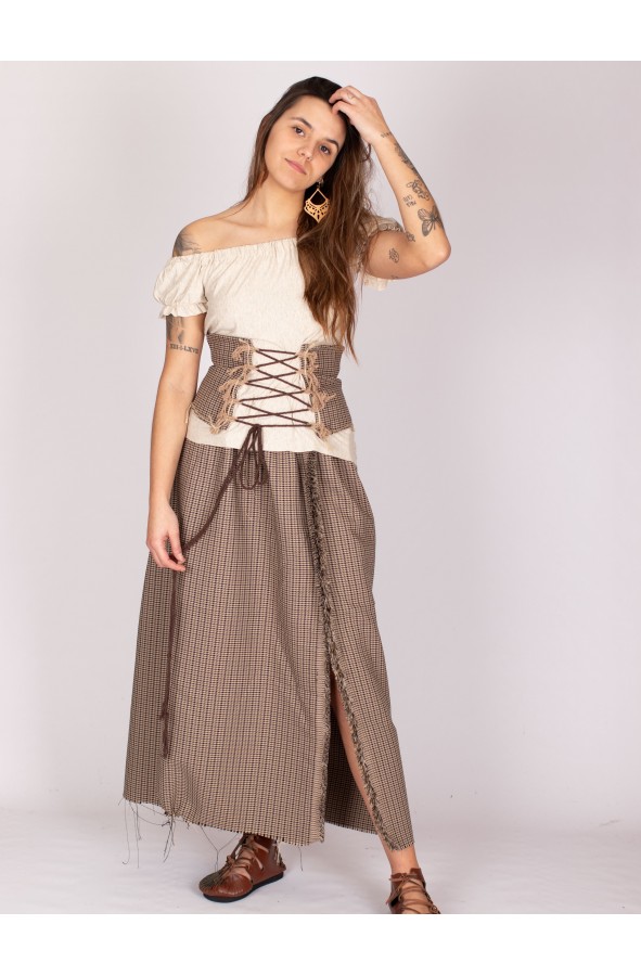 Falda medieval rústica para una...