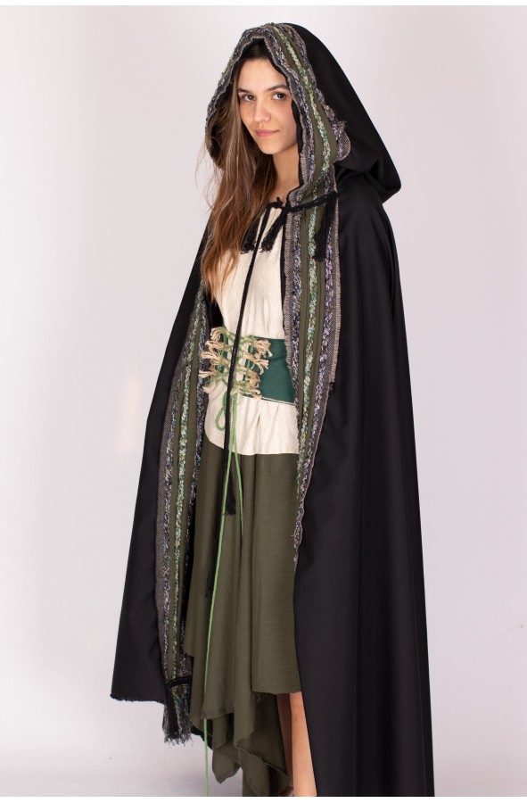 Capa medieval negra con capucha y...