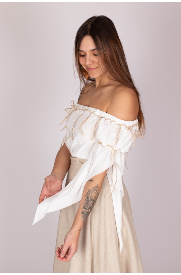 Medieval blouse with sleeves
