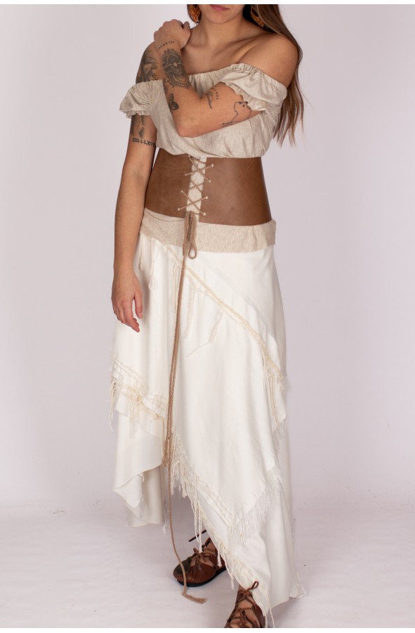 Falda medieval blanca con flecos y...