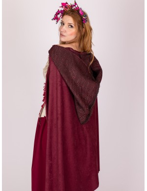 Capa medieval con capucha granate