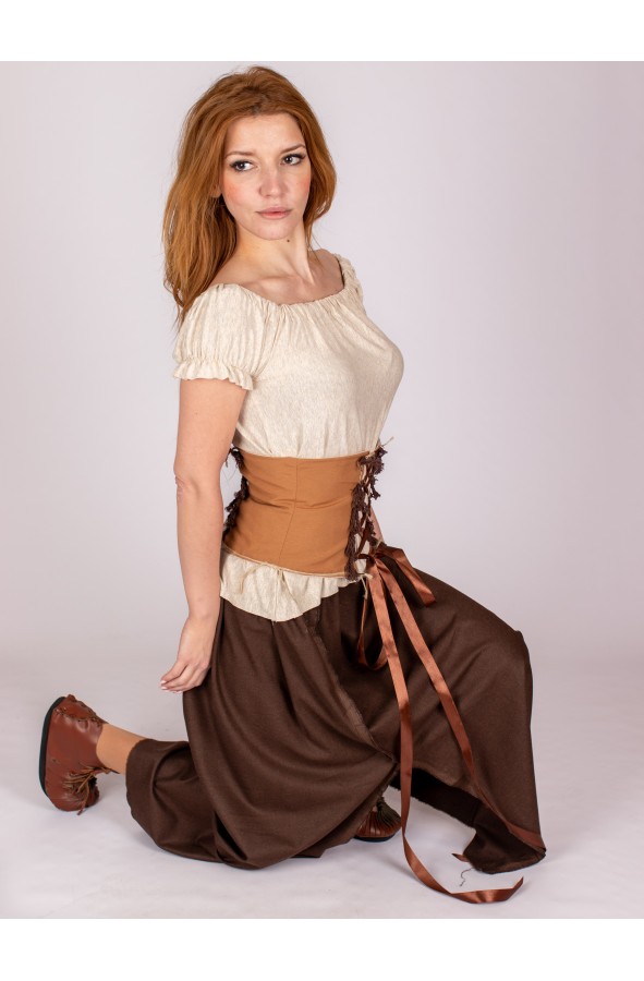 Mesonera medieval , tabernera o...
