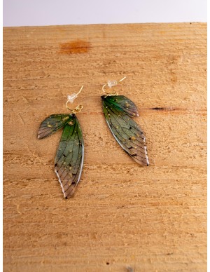 Alas de Naturaleza: Pendientes Verdes Inspirados en la Tierra para Atuendos Históricos de YuteCrea