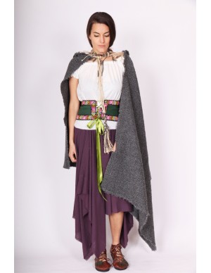 Capa medieval gris con capucha