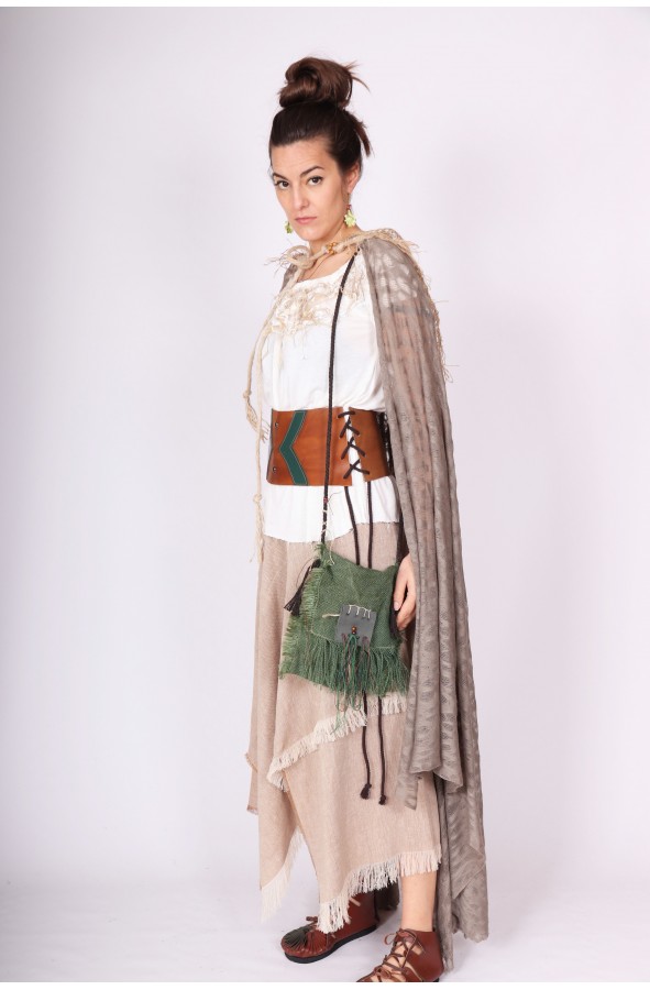 Capa medieval con capucha de yute