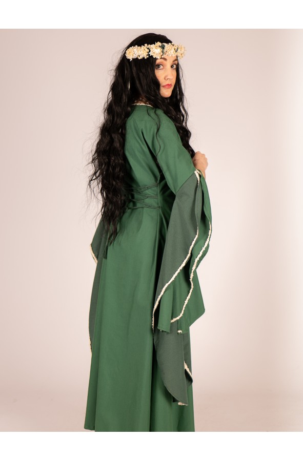 Forest green dress with medieval and elven inspiration