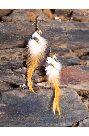 Pendientes de plumas naturales para recreación histórica