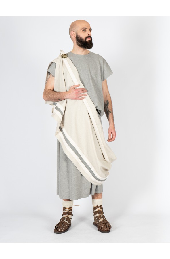 Conjunto Romano con Toga y Broche de Sol