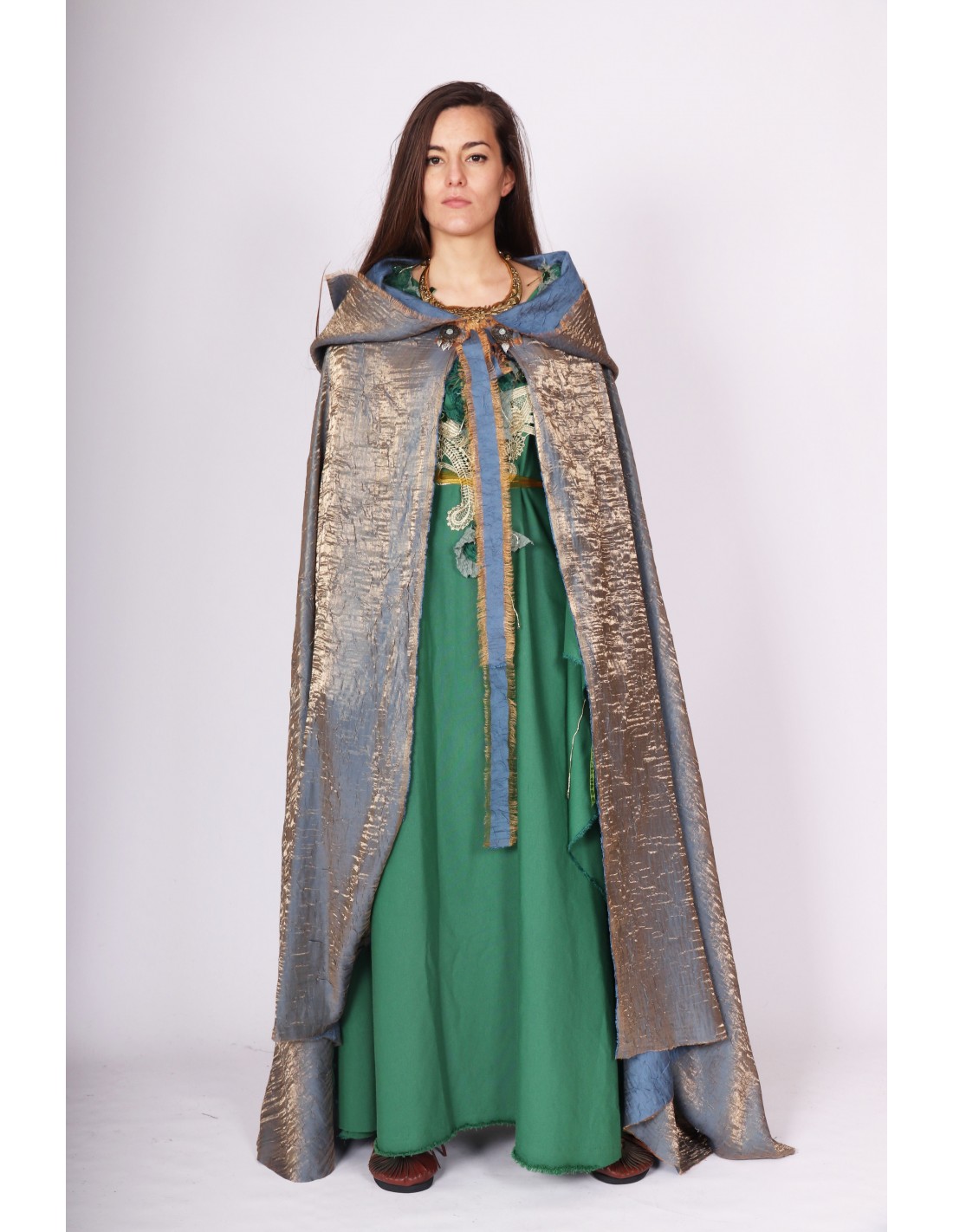 Capa medieval, dama Gretchen, lana recia, con capucha. (Varios