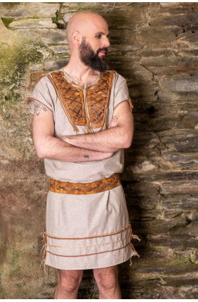 Traje de noble vikingo en...