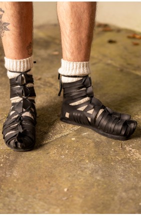 Handcrafted Black Roman Footwear: Premium Leather Roman Sandals for Roman Costumes